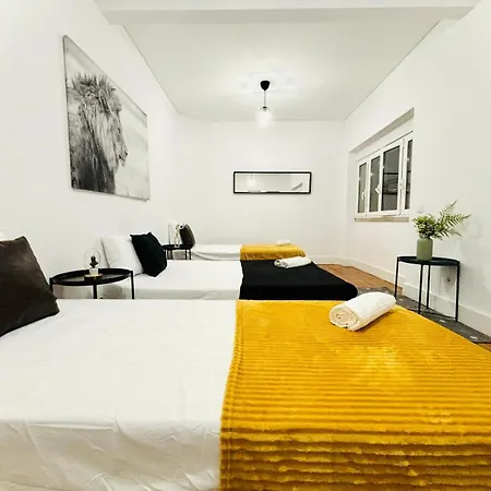 Luxury Rooms, Ideal Location For Tourists Hostel *