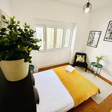 Luxury Rooms, Ideal Location For Tourists * Lisbon