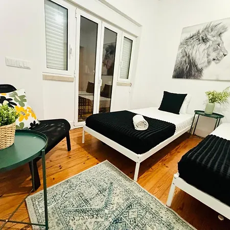 Hostel Luxury Rooms, Ideal Location For Tourists *